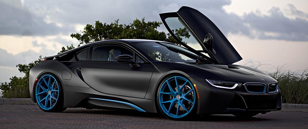 BMW i8 â€“ The Power of Engineering - A Salute to Nature
