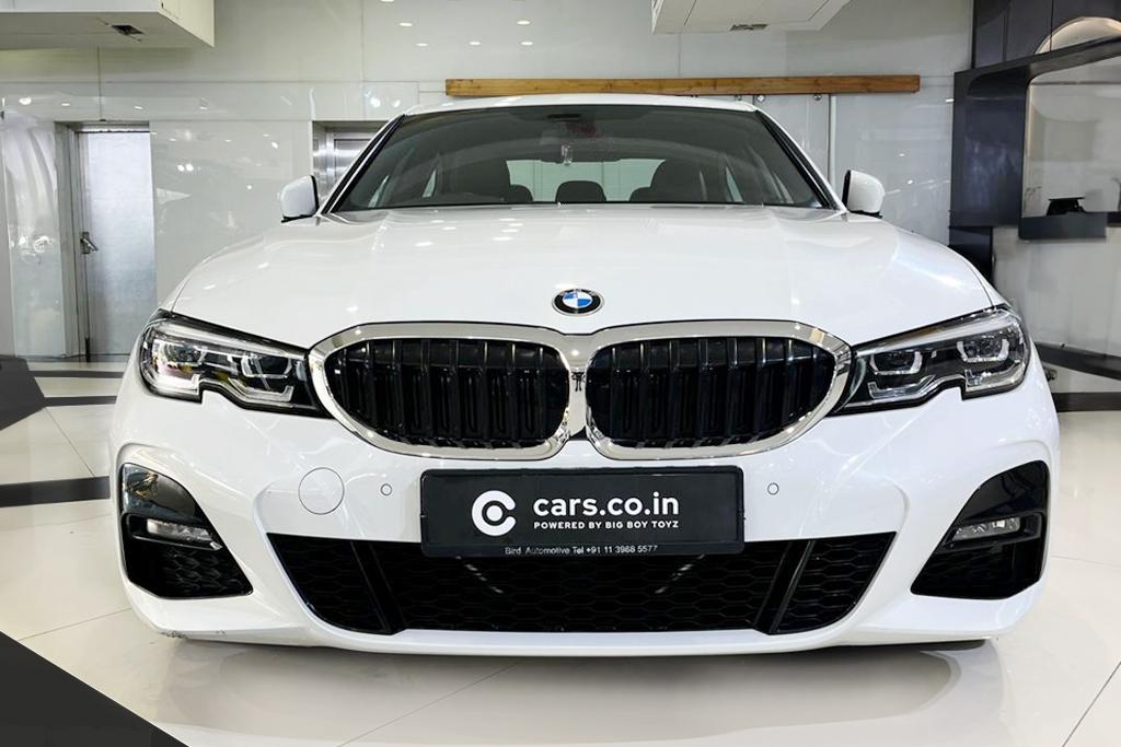 BMW 330i M SPORT