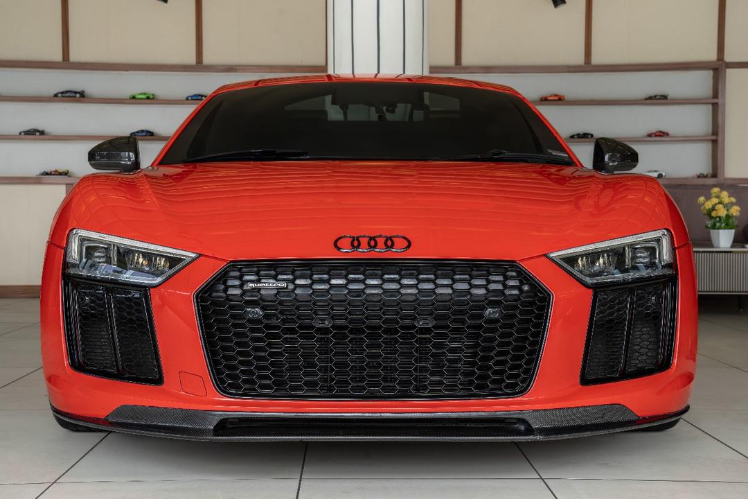 Audi R8 V10 Plus 