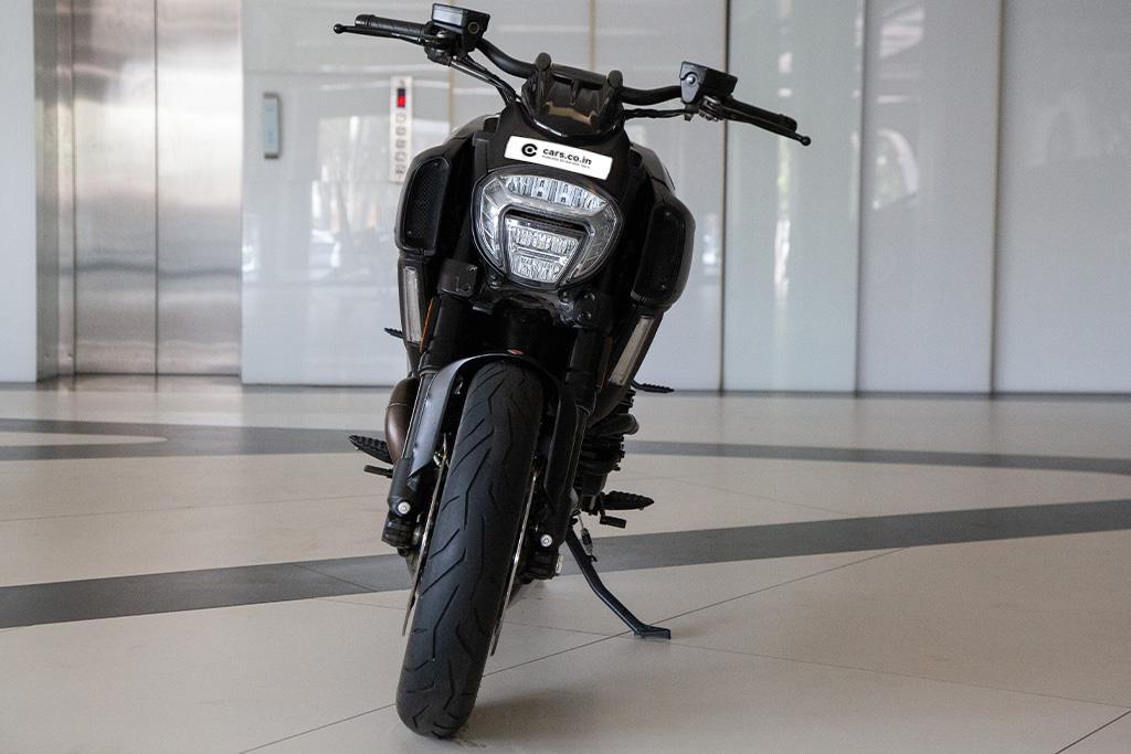 Ducati Diavel Dark Edition