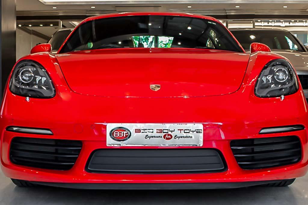 PORSCHE 718 CAYMAN