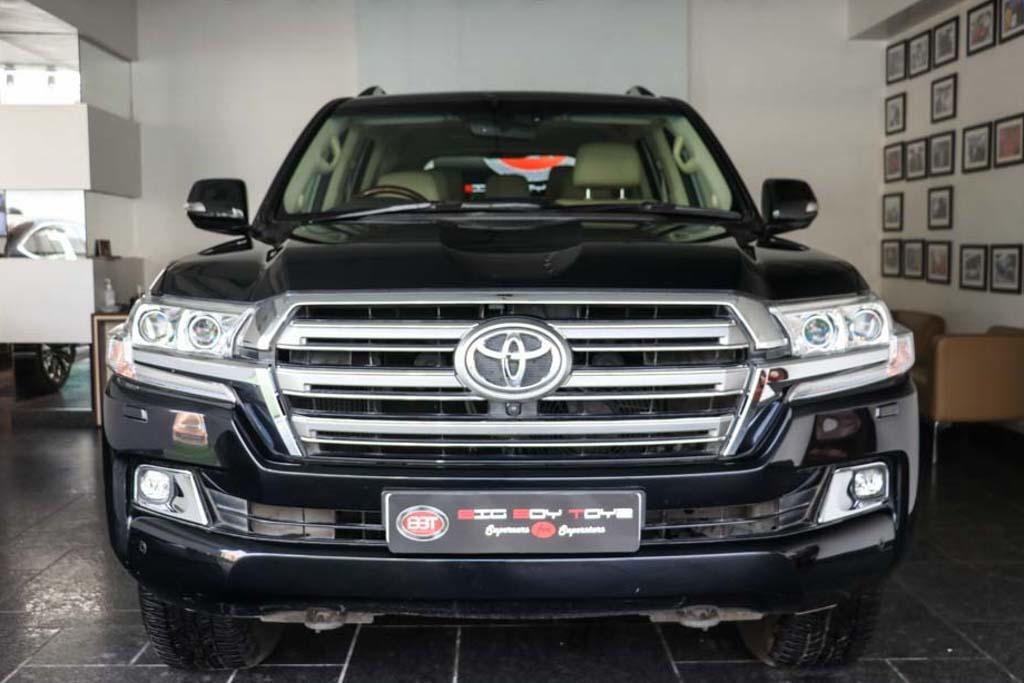 Toyota Land Cruiser LC200 VX