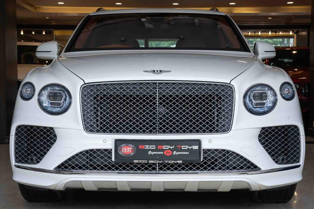 BENTLEY BENTAYGA V8 Facelift 
