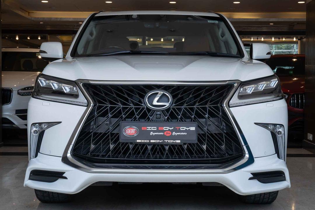 Lexus LX570