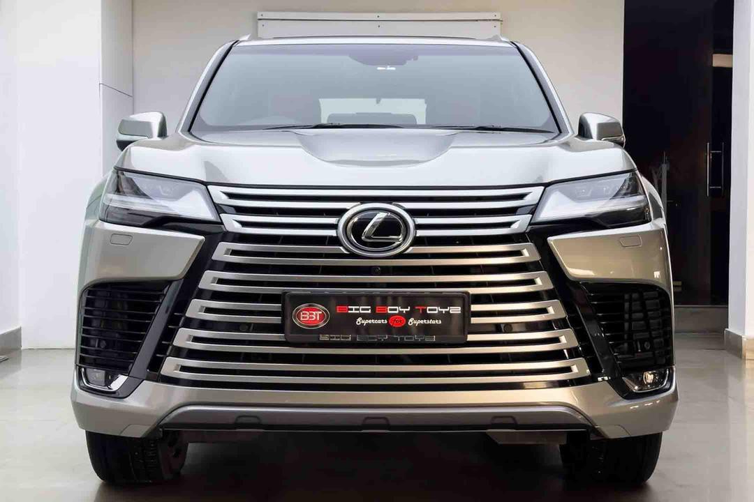 Lexus LX500d