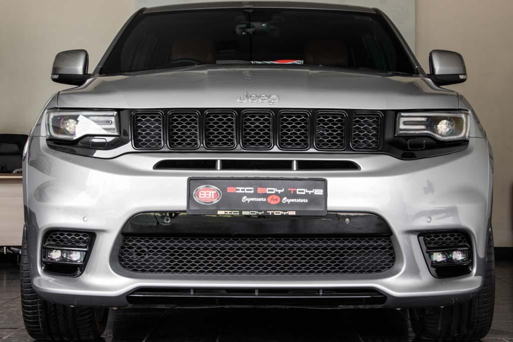 Jeep Grand Cherokee SRT