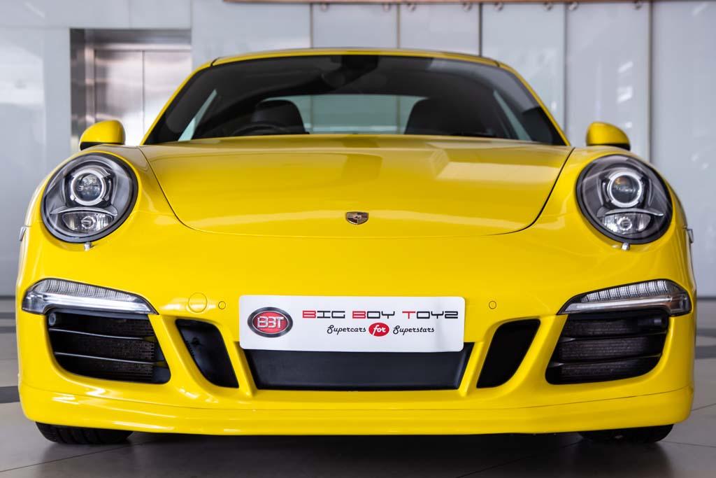 Porsche 911 Carrera 4