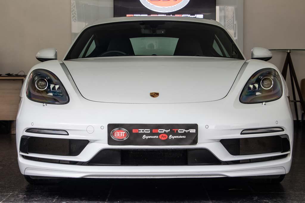 Porsche 718 Cayman 