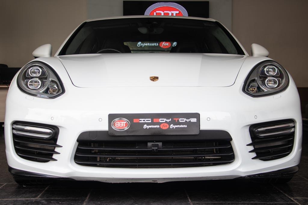 Porsche Panamera GTS 