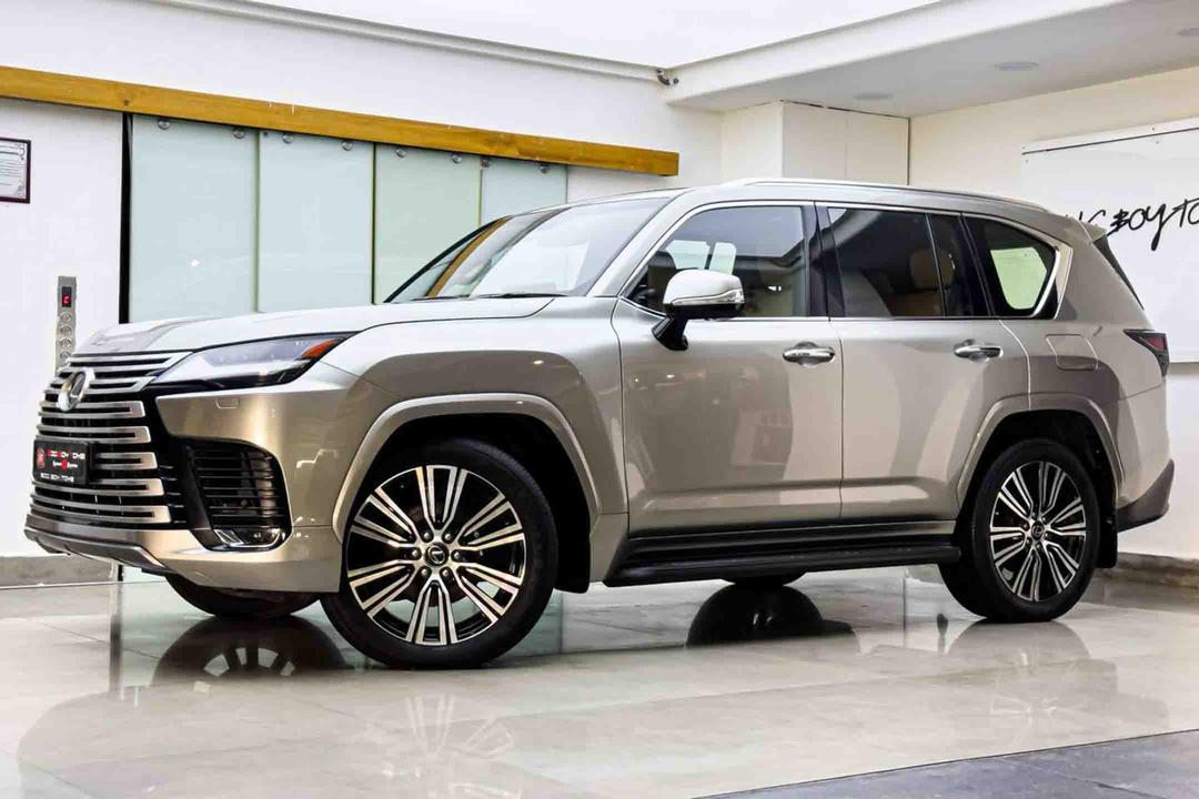 Lexus LX500d