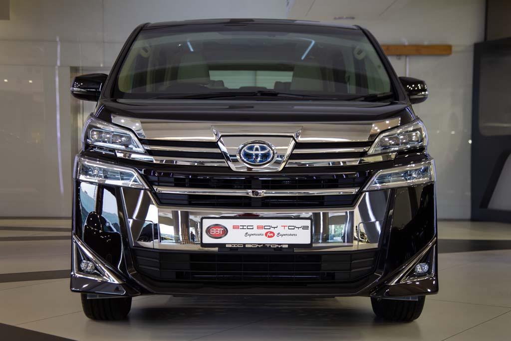 Toyota Vellfire 