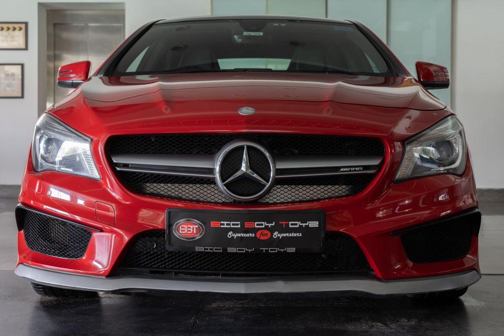 Mercedes Benz CLA45 AMG
