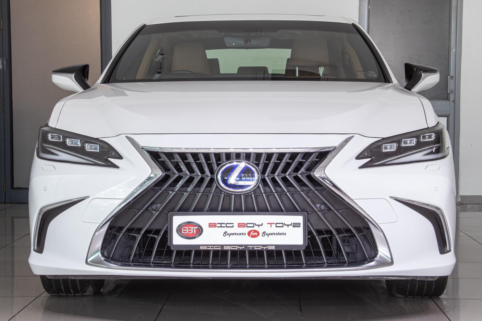 LEXUS ES300H LUXURY