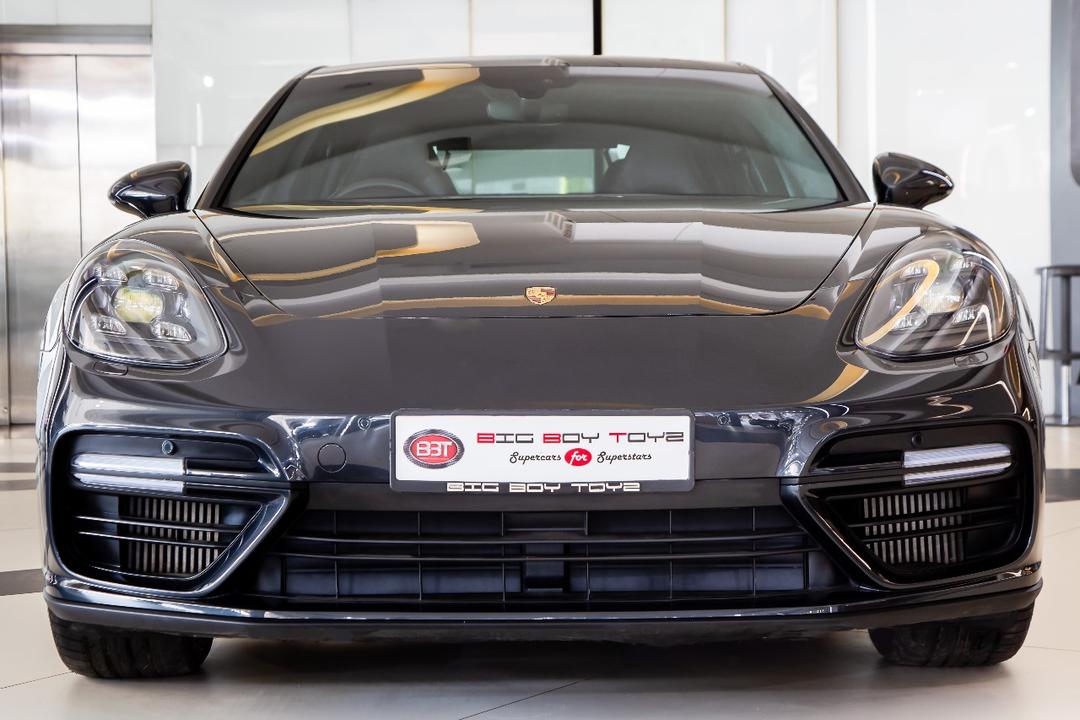 Porsche Panamera Turbo