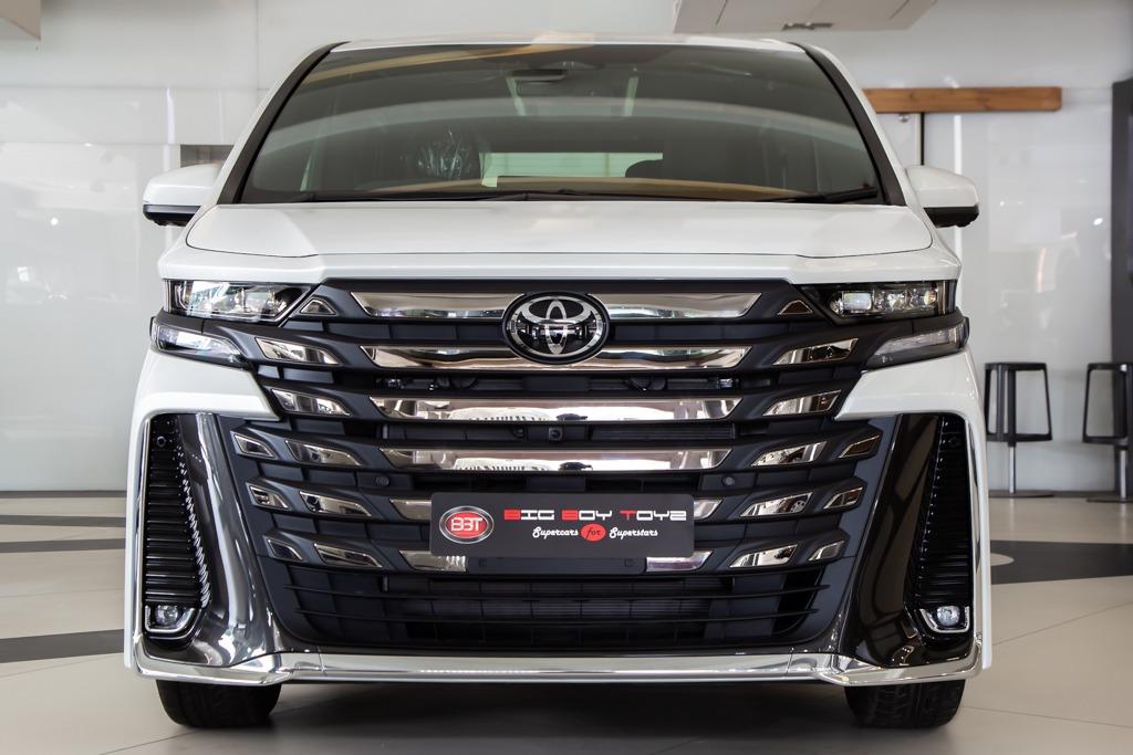 TOYOTA VELLFIRE VIP Lounge