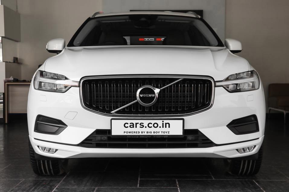 Volvo XC60 Momentum 