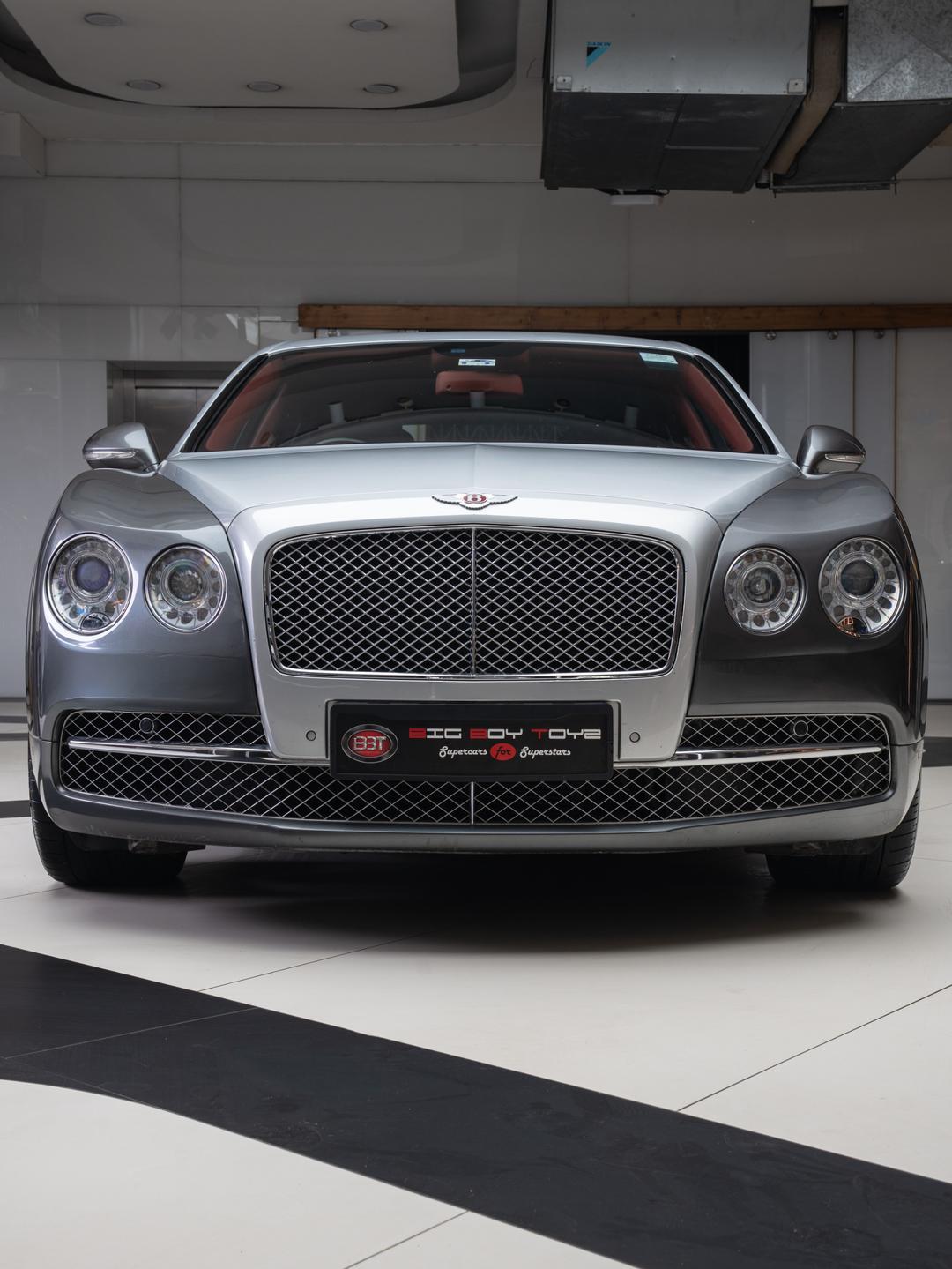 Bentley Flying Spur V8 