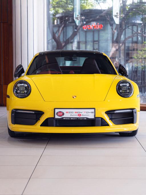 Porsche 992 911 Carrera