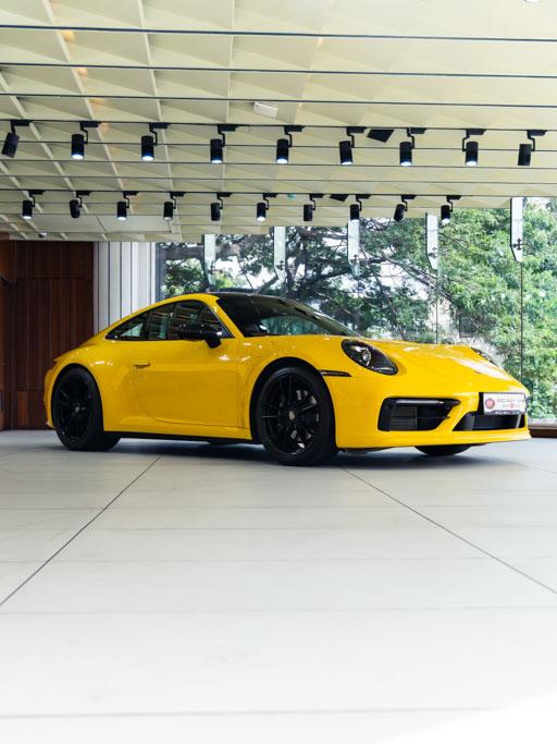 Porsche 992 911 Carrera