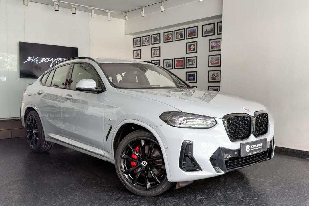 BMW X4 xDrive30d M SPORT SHADOW EDITION