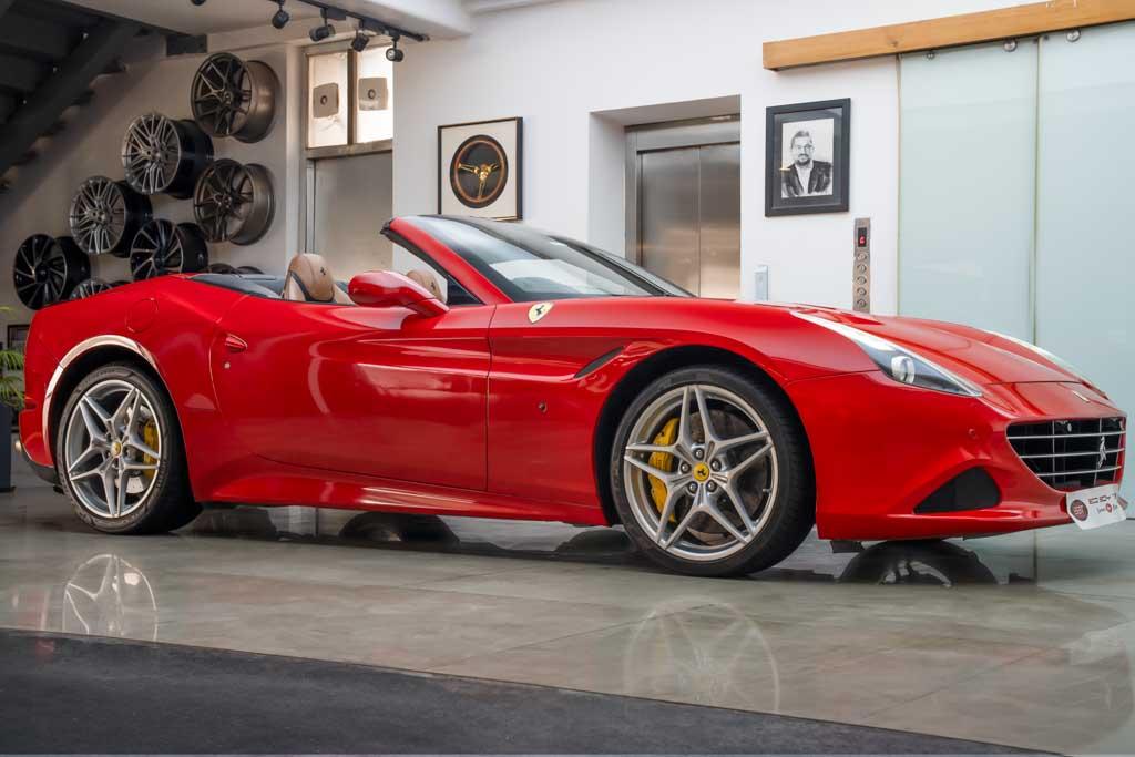 Ferrari California T 