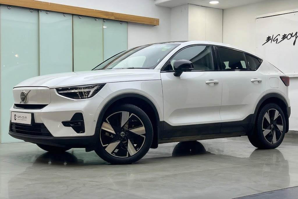 VOLVO C40 RECHARGE E80 (AWD)