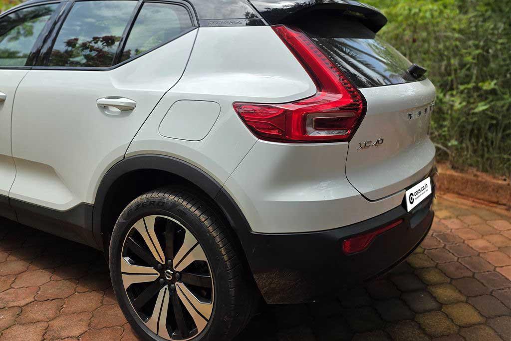 VOLVO XC40 RECHARGE P8