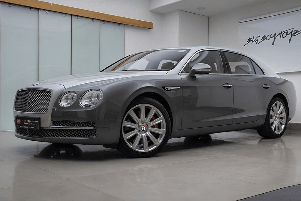 Bentley Flying Spur V8 