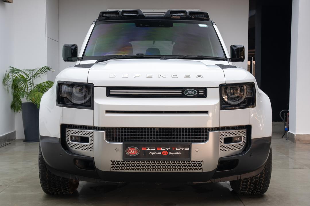 Land Rover Defender 110 P300 HSE