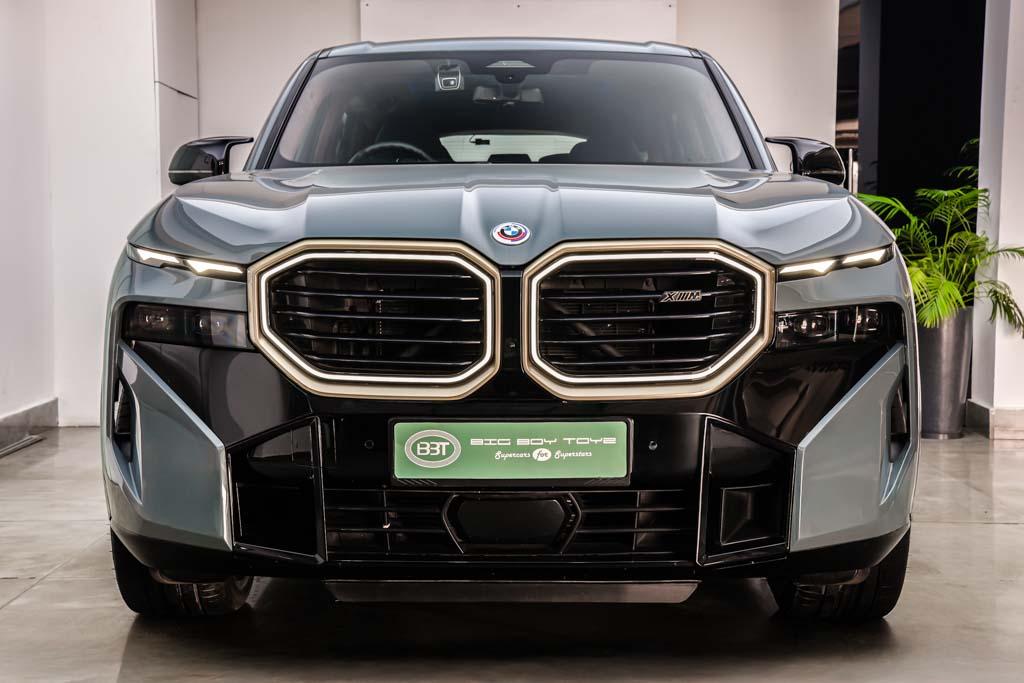 BMW XM