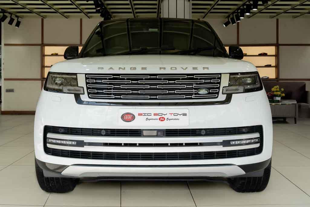 Range Rover P400 LWB Autobiography 