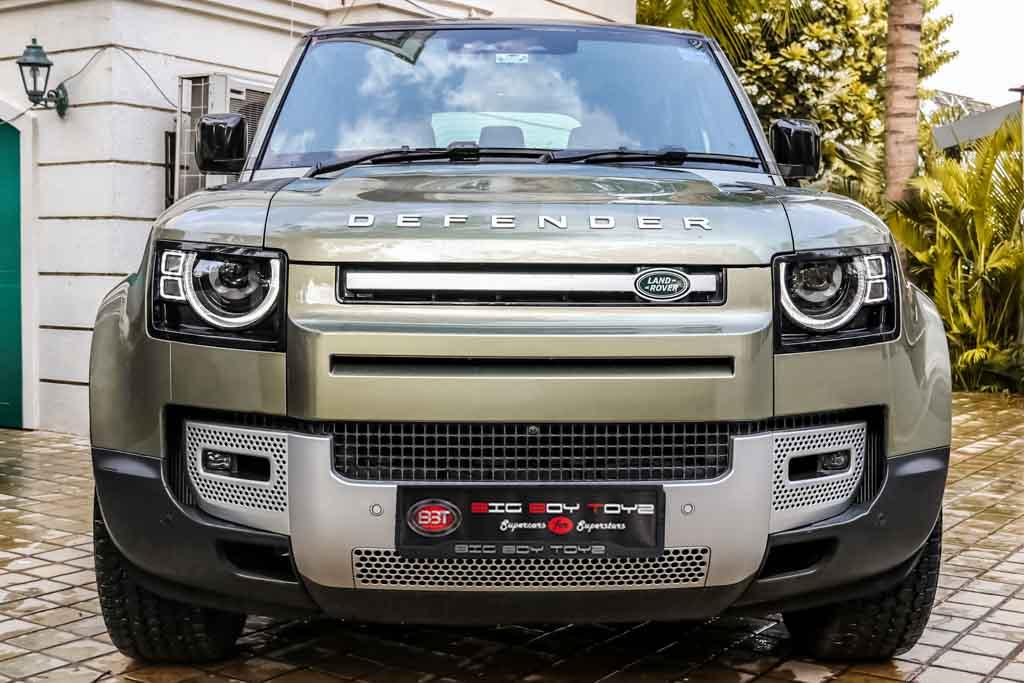 Defender 110 P300 HSE Dynamic 