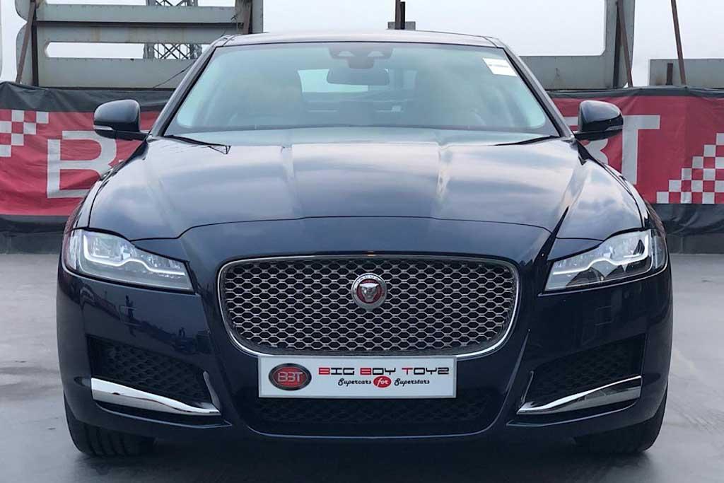 2018 Jaguar XF Prestige