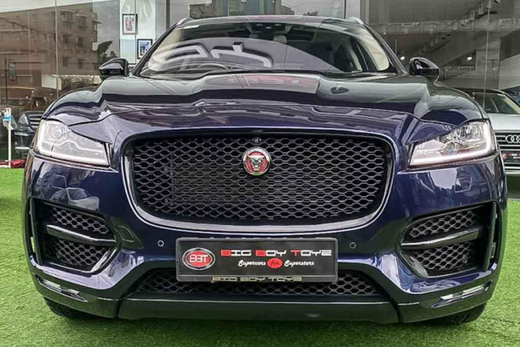 Jaguar F-Pace R sport