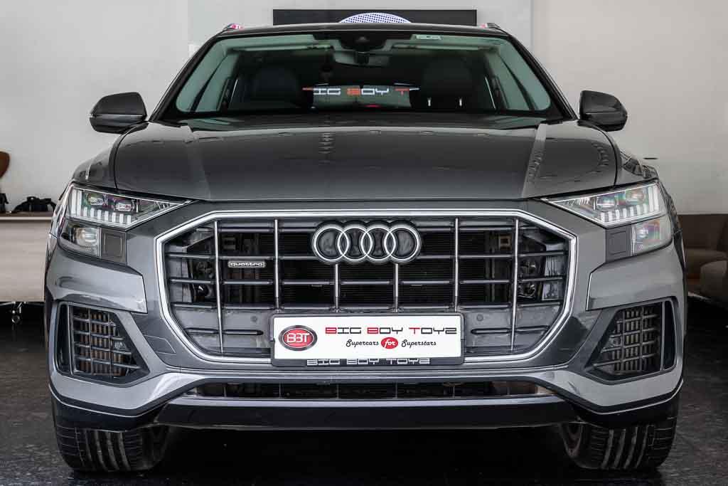 Audi Q8 55 TFSI Celebration
