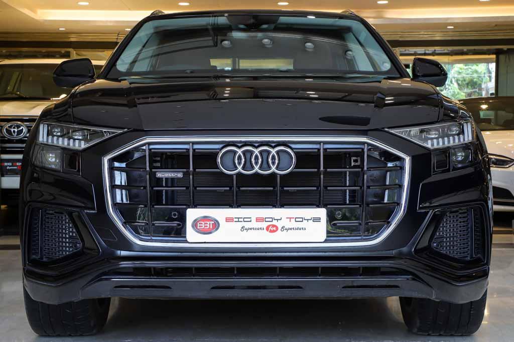 AUDI Q8 55 TFSI QUATTRO