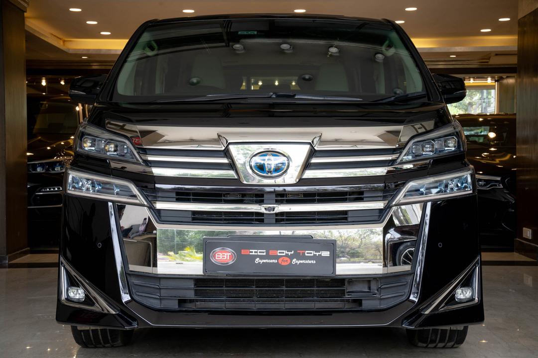TOYOTA VELLFIRE