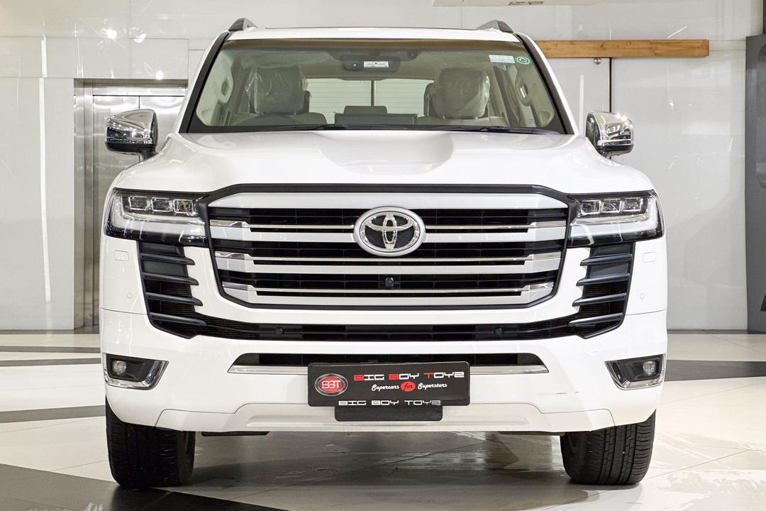 TOYOTA LAND CRUISER LC 300