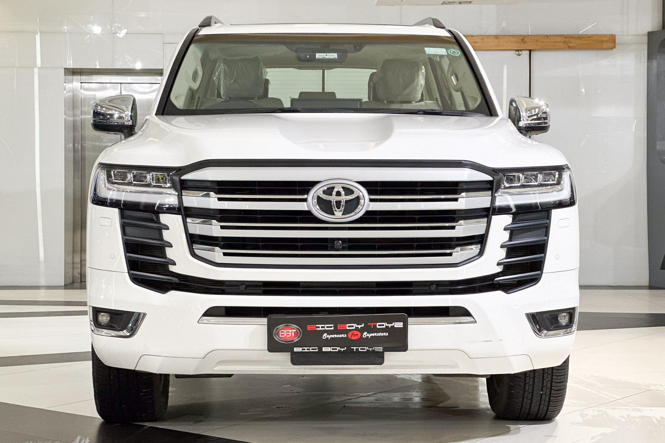 TOYOTA LAND CRUISER LC 300