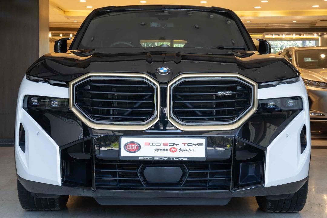 BMW XM