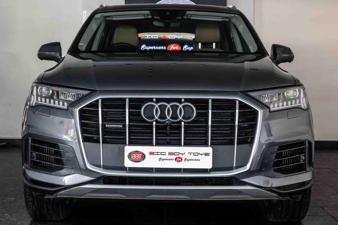 AUDI Q7 Technology 55 TFSI