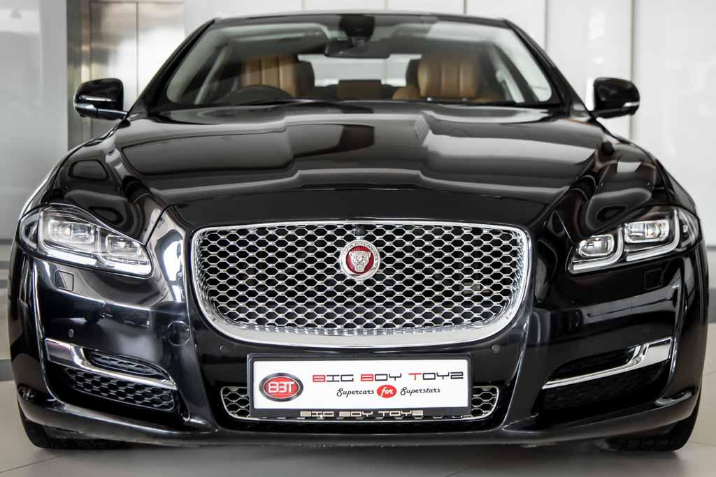 Jaguar XJL Portfolio