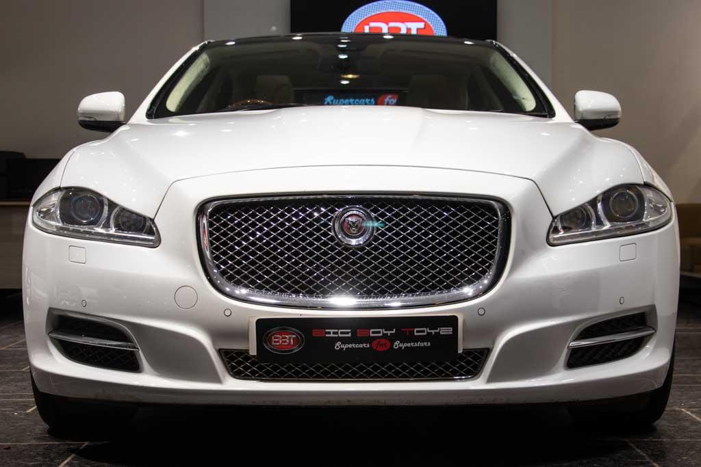 Jaguar XJL Portfolio