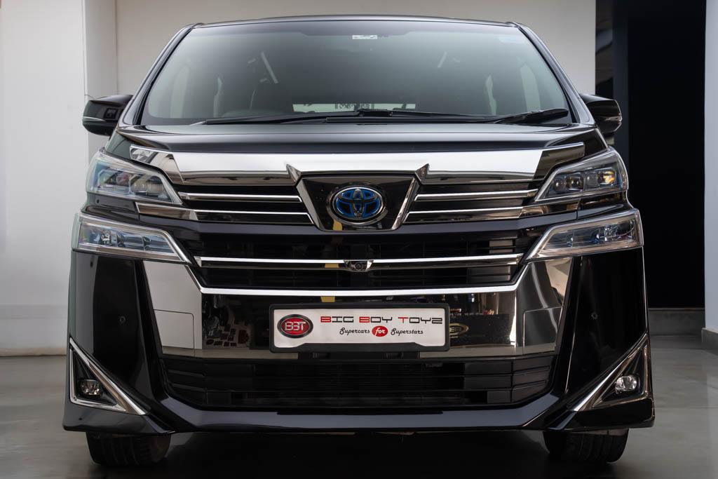 Toyota Vellfire Executive