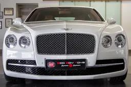 BENTLEY FLYING SPUR V8