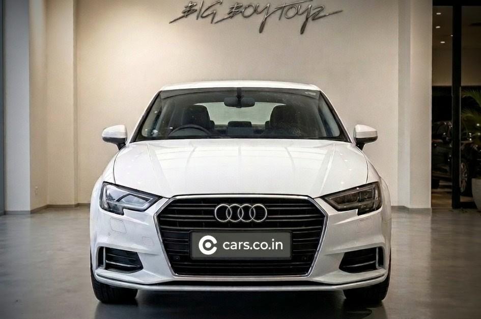 Audi A3 35 TFSI Premium Plus